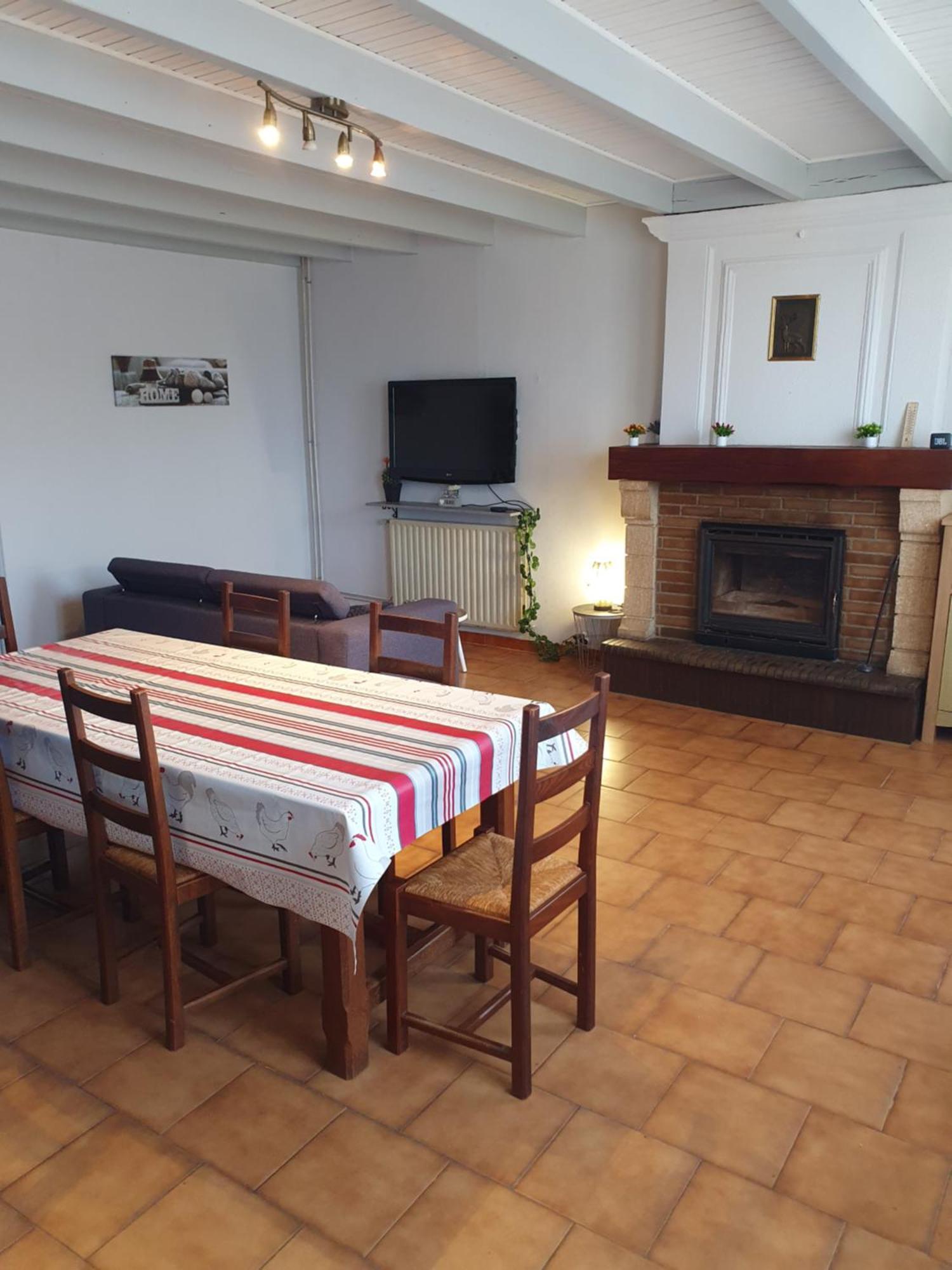 Maison 2 Chambres Au Calme Saint-Bonnet-sur-Gironde Zewnętrze zdjęcie